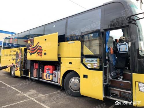 拉科塞维奇抵达东莞！借队友的电动车，去买了床上用品