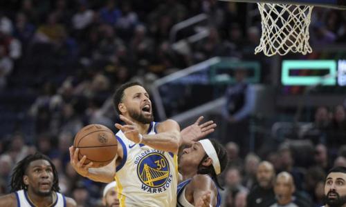 《NBA战火燃起，看他们如何在黄金时间展现风采！》
