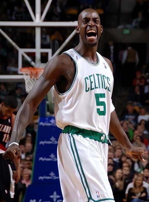 NBA历史前十大前锋，谁才是篮球场上的真正王者？