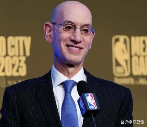 《NBA总裁萧华：篮球世界的舵手，球场风云的见证者》
