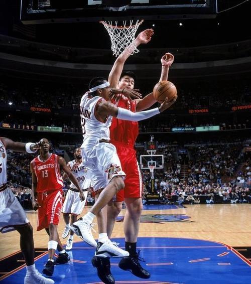 《NBA选秀权交换：一场精彩绝伦的“变形记”》