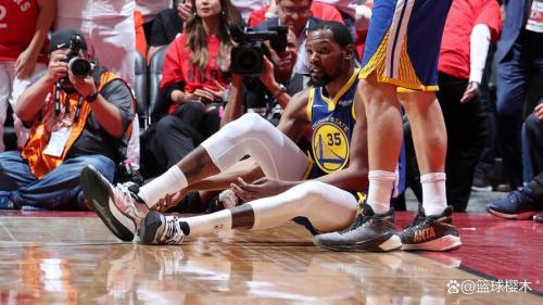 NBA历史十大断腿：那些让人心疼的瞬间，断掉的不仅是腿，更是青春的记忆