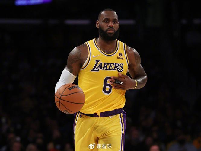 《NBA直播大揭秘：告诉你从哪里看才不亏！》