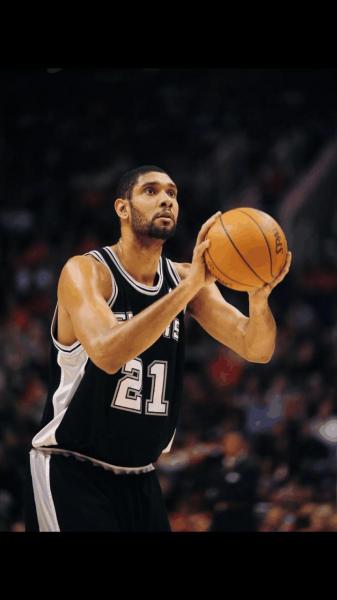 上面有人美媒爆料：NBA裁判运营主管是15年老雷蜜！