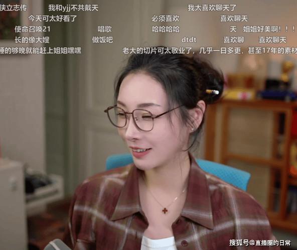 还是女流有节目效果！直播国产恐怖游戏爆笑操作拉满